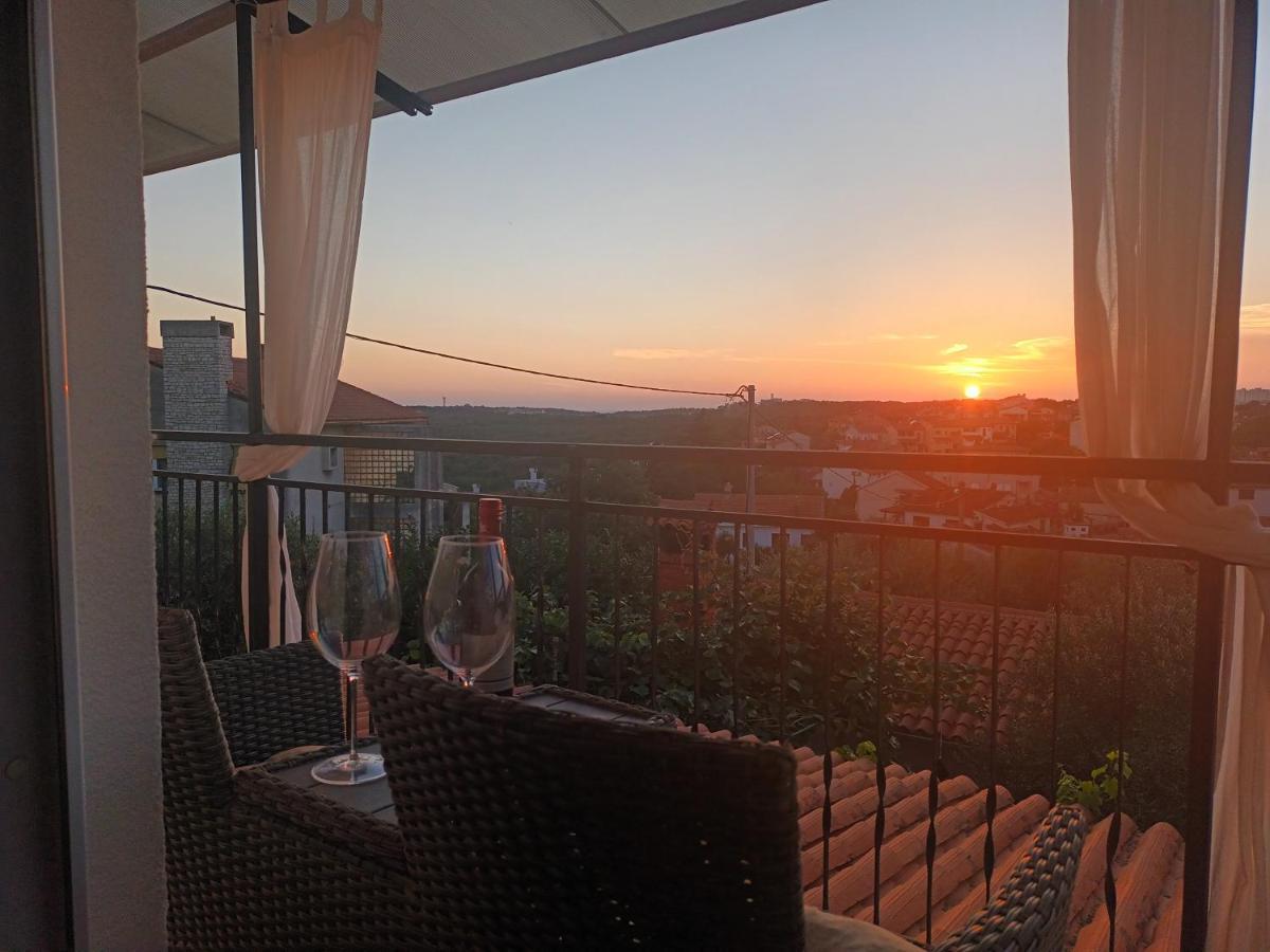 Sunset View Apartment Vinkuran Exterior photo