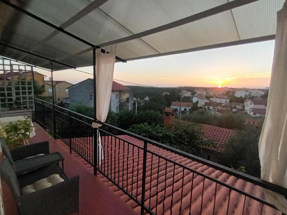 Sunset View Apartment Vinkuran Exterior photo